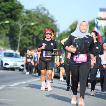 Runner Photo 3678834