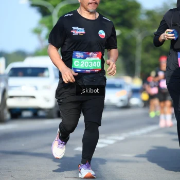 Runner Photo 3678860