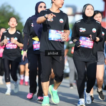 Runner Photo 3678942