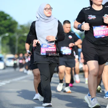 Runner Photo 3679108