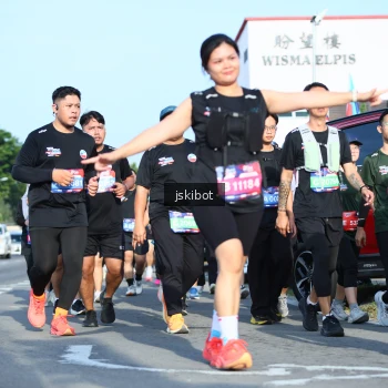 Runner Photo 3679165