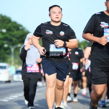 Runner Photo 3679193
