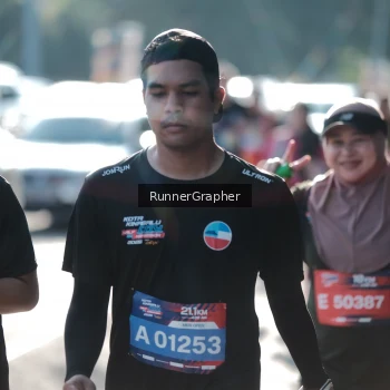 Runner Photo 3679777