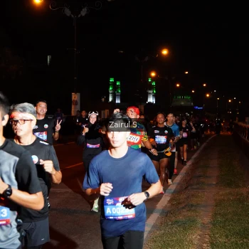 Runner Photo 3680023