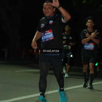 Runner Photo 3680062