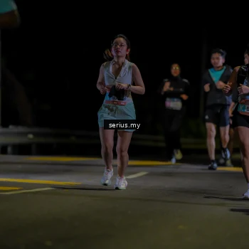 Runner Photo 3680105