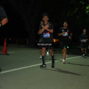 Runner Photo 3680107