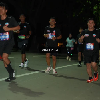 Runner Photo 3680138
