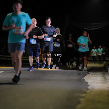 Runner Photo 3680172