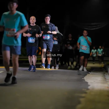 Runner Photo 3680190