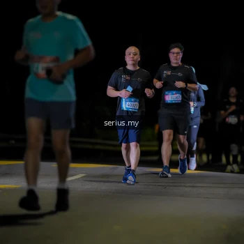 Runner Photo 3680219