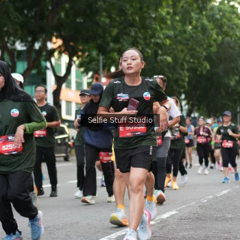 Runner Photo 3680259
