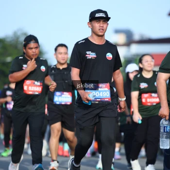 Runner Photo 3680370