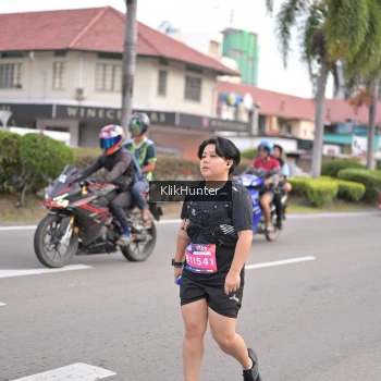 Runner Photo 3680460