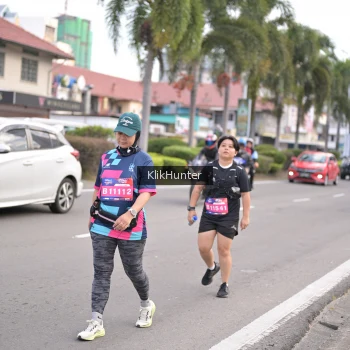 Runner Photo 3680516