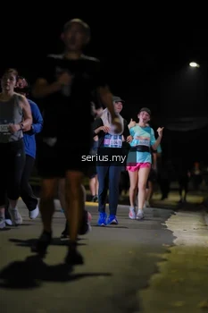 Runner Photo 3680543