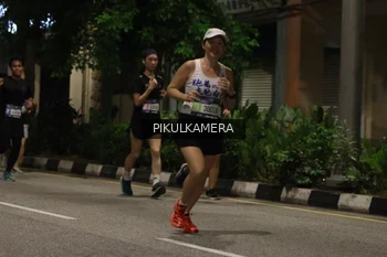 Runner Photo 3680623