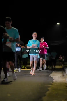 Runner Photo 3680856