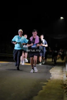 Runner Photo 3681016