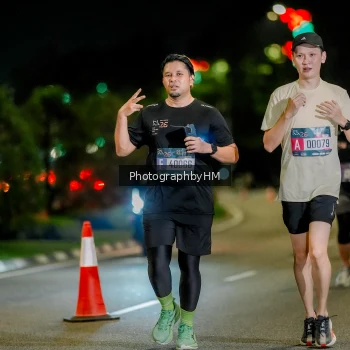 Runner Photo 3681075