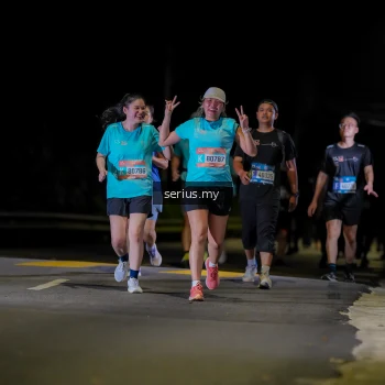 Runner Photo 3681111
