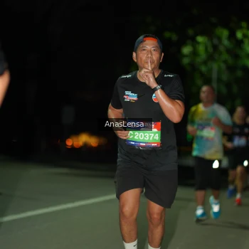 Runner Photo 3681129