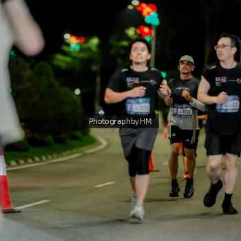 Runner Photo 3681196