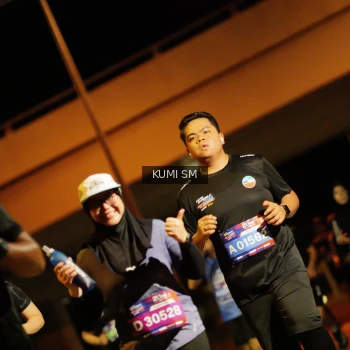 Runner Photo 3681200