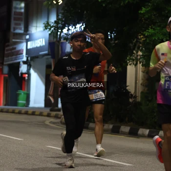 Runner Photo 3681201