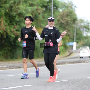 Runner Photo 3681337
