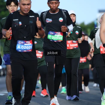 Runner Photo 3681365