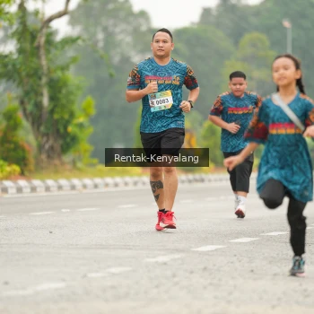 Runner Photo 3681377