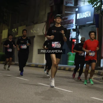 Runner Photo 3681393