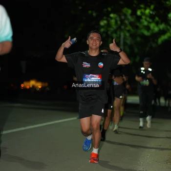 Runner Photo 3681406
