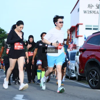 Runner Photo 3681447