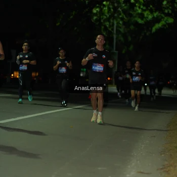 Runner Photo 3681471