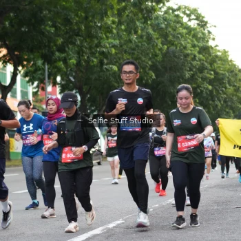 Runner Photo 3681494