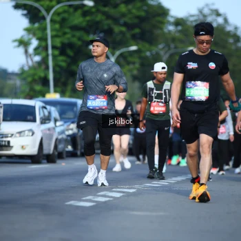 Runner Photo 3681512