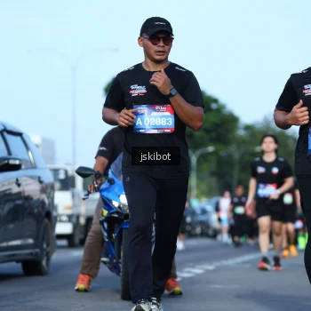 Runner Photo 3681546