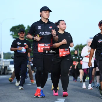 Runner Photo 3681559