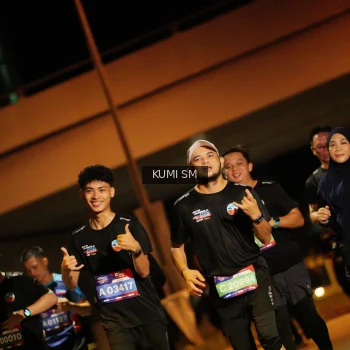 Runner Photo 3681565