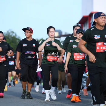 Runner Photo 3681575