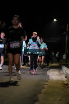 Runner Photo 3681606