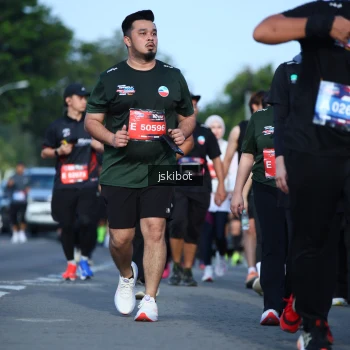 Runner Photo 3681607