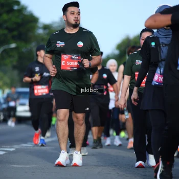 Runner Photo 3681608