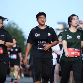 Runner Photo 3681612