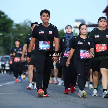 Runner Photo 3681621