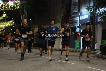 Runner Photo 3681624