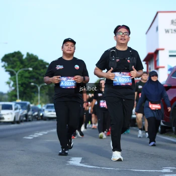 Runner Photo 3681630