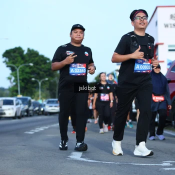 Runner Photo 3681632